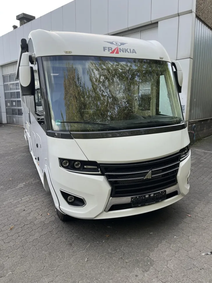 Fahrzeugbild Frankia F-Line I 790 QD #2