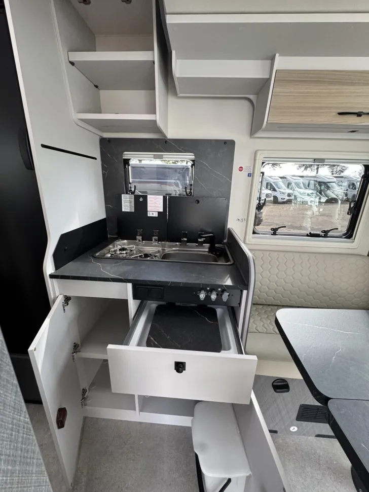 Fahrzeugbild Etrusco V Ford 6.8 SCF #9
