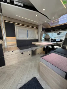 Fahrzeugbild Challenger Teilintegriert Graphite Edition 270 Automatik #8