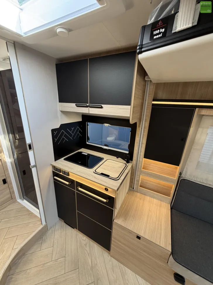 Fahrzeugbild Challenger Teilintegriert Graphite Edition 270 Automatik #13