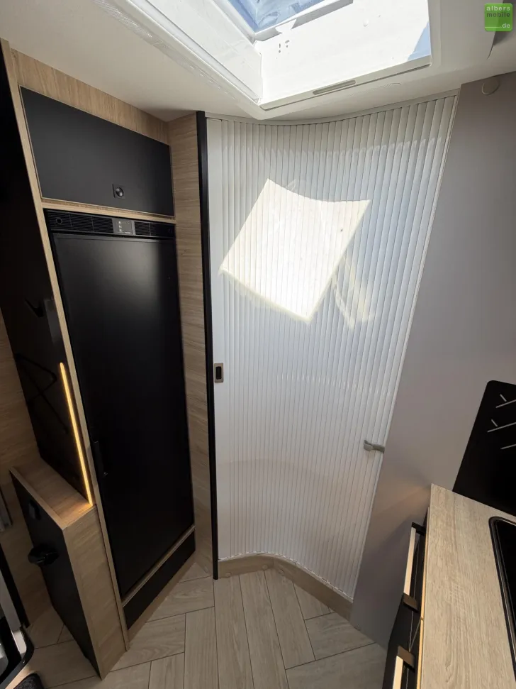 Fahrzeugbild Challenger Teilintegriert Graphite Edition 270 Automatik #16