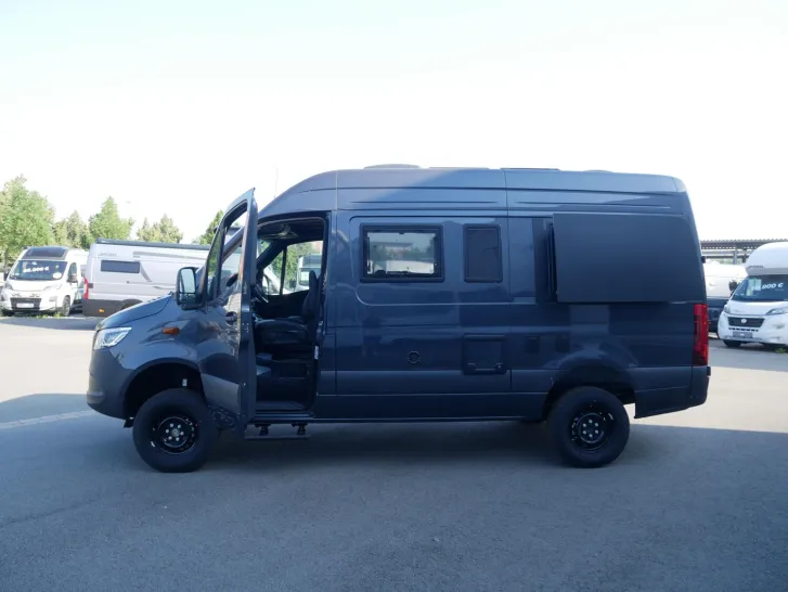 Fahrzeugbild Pössl Roadstar X Mercedes #4