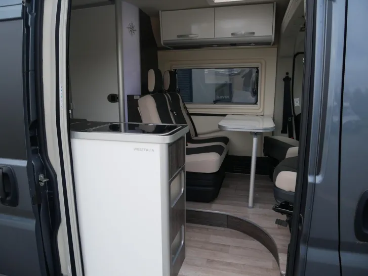 Fahrzeugbild Westfalia Columbus 601 D 140PS #9