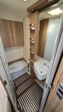 Fahrzeugbild Knaus Sun TI 650 MF Platinum TOP gepflegtes Hallenfahrzeug #16