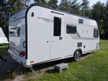 Fahrzeugbild Knaus Südwind 540 FDK Black Selection bis 7 Schlafplätze #8
