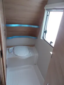 Fahrzeugbild Knaus Südwind 540 FDK Black Selection bis 7 Schlafplätze #18
