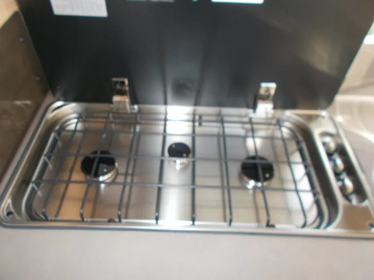 Fahrzeugbild Knaus Südwind 540 FDK Black Selection bis 7 Schlafplätze #21