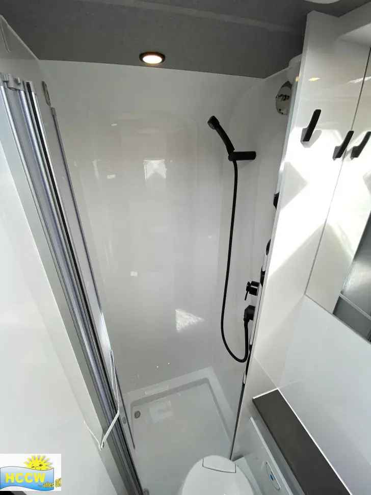 Dusche Hobby ONTOUR T 700 FH