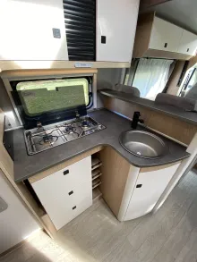 Küchen Hobby ONTOUR T 700 FH