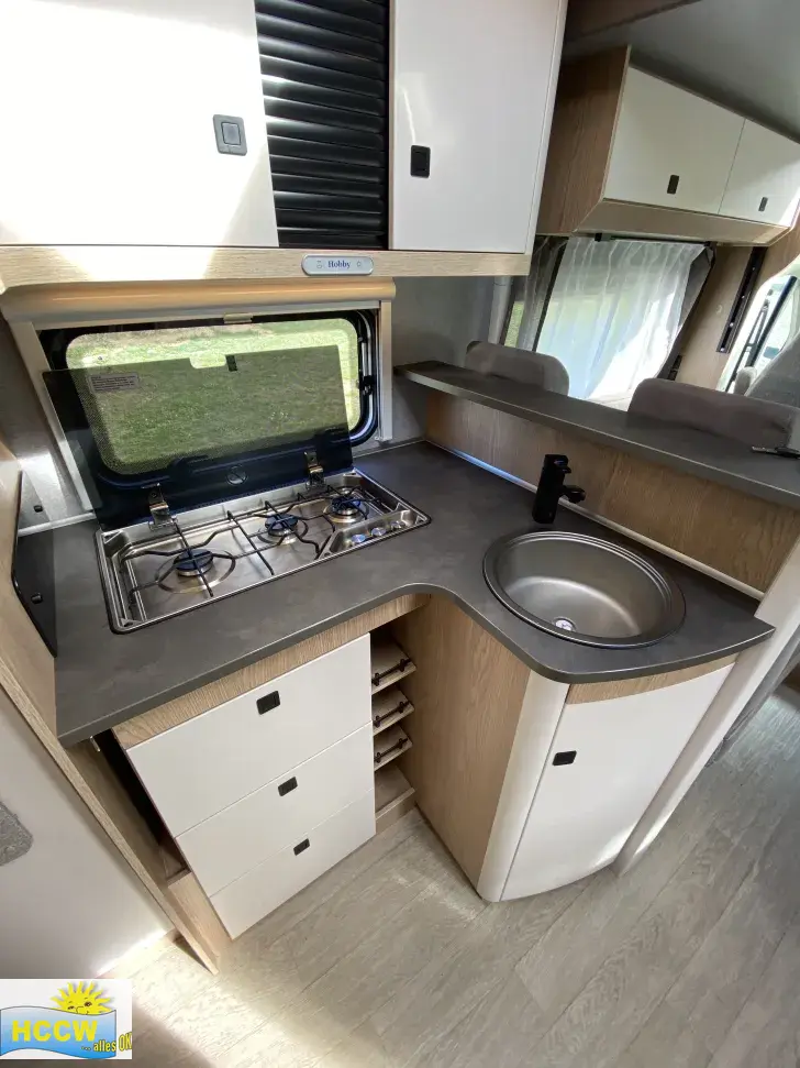 Küchen Hobby ONTOUR T 700 FH