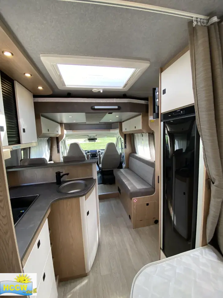 Sicht vorne-hinten Hobby ONTOUR T 700 FH