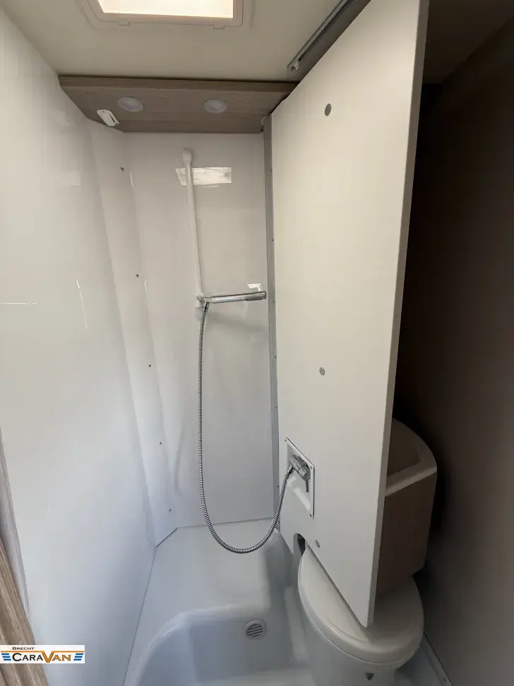 Fahrzeugbild Bürstner Lineo T 620 G Super Preis - ex. Mietfahrzeug #18