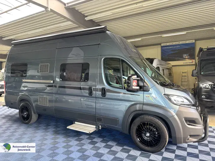 Fahrzeugbild Pössl D-Line Roadcruiser Revolution Sat - TV - Markise - Luftfeder #1