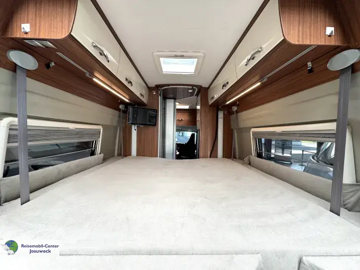 Fahrzeugbild Pössl D-Line Roadcruiser Revolution Sat - TV - Markise - Luftfeder #15