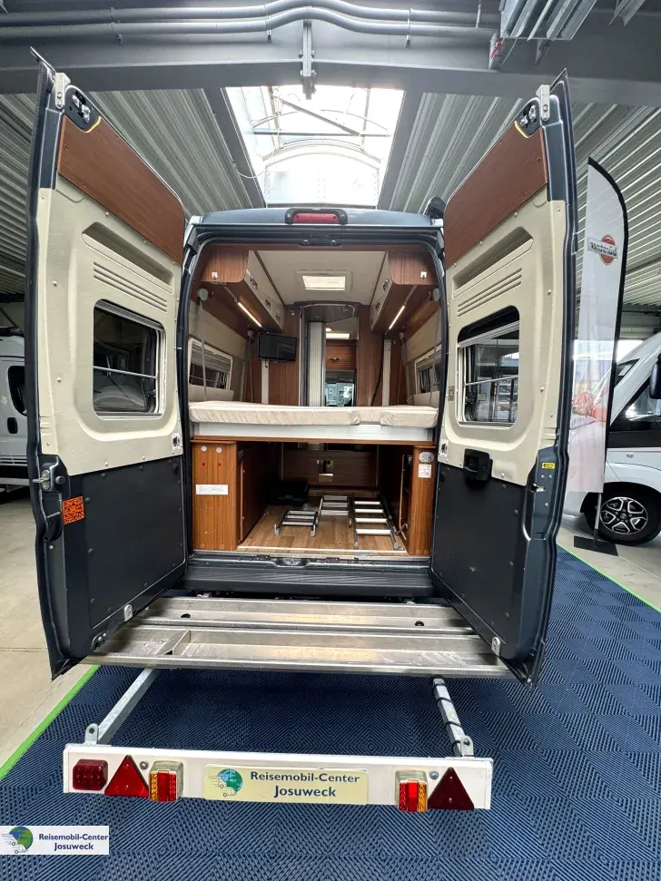 Fahrzeugbild Pössl D-Line Roadcruiser Revolution Sat - TV - Markise - Luftfeder #17