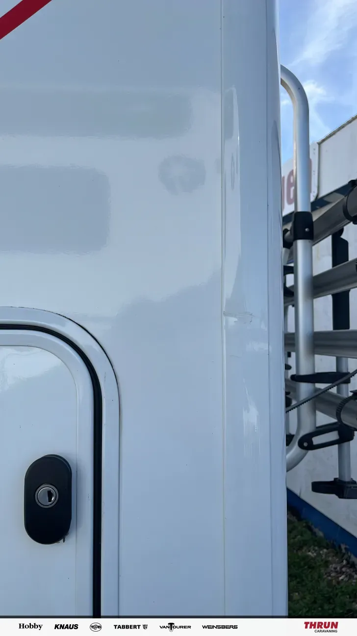 Frontal Hinten Dethleffs Globebus I 6 mit Solar und Sat