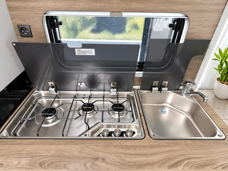 Fahrzeugbild Hobby Excellent Edition 540 WLU 2.000 kg Alufelgen silber #14