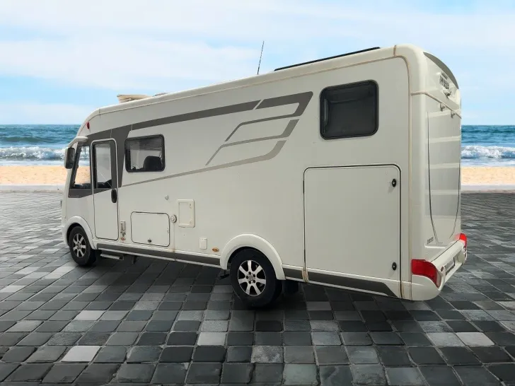 Fahrzeugbild Hymer B 588 DL/Einzelbetten+Hubbett/Solar/2xKlima #3