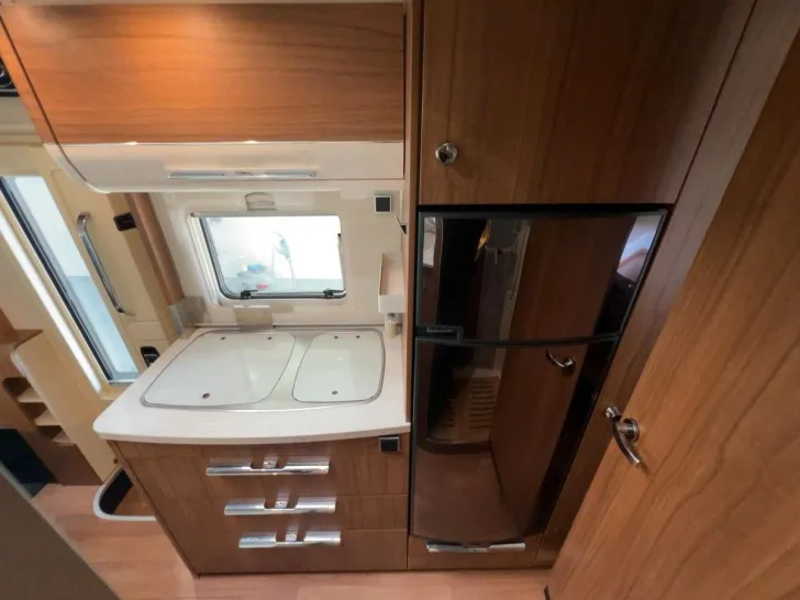 Fahrzeugbild Hymer B 588 DL/Einzelbetten+Hubbett/Solar/2xKlima #13