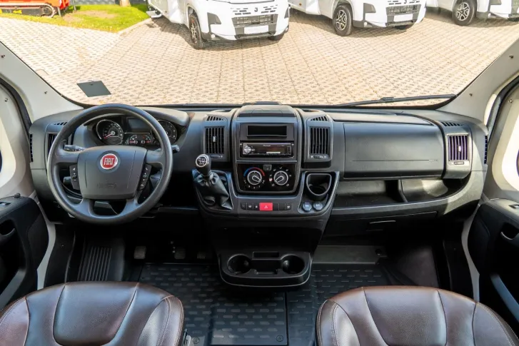 Fahrzeugbild Weinsberg CaraSuite 650 MF *Hubbett*5 Sitze*Pano*Radio* #8