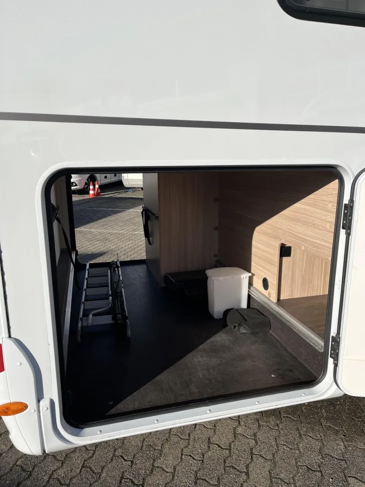 Fahrzeugbild Sunlight T 69L #8