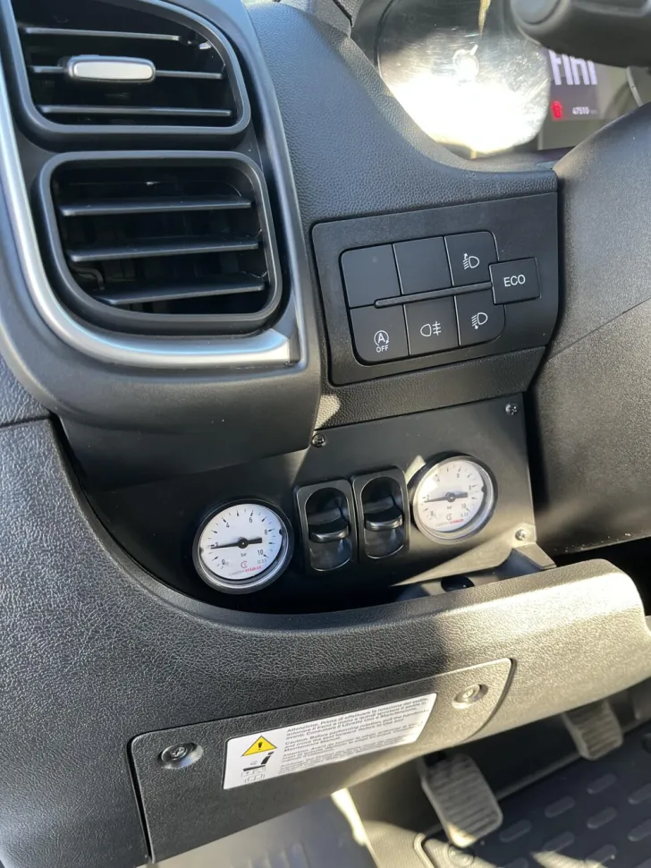 Fahrzeugbild Sunlight T 69L #21