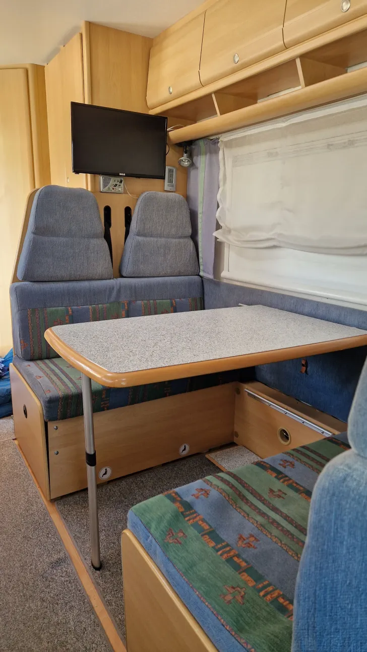 Fahrzeugbild Dethleffs A + Globetrotter A 5830 ESPRIT #5