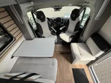 Fahrzeugbild Crosscamp EXPDN 7.4 E Peugeot #4