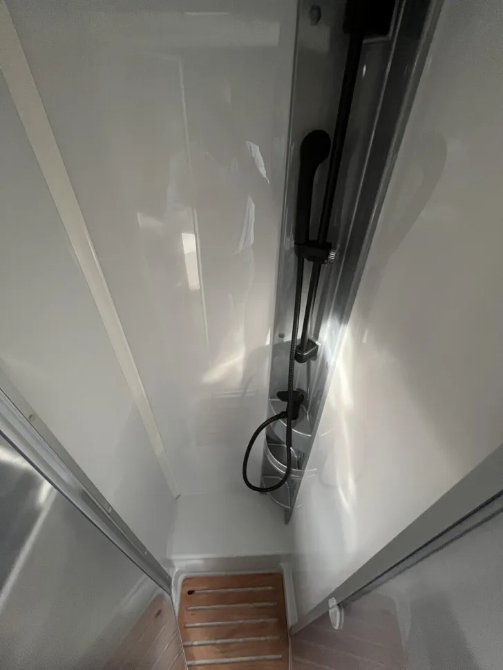 Fahrzeugbild Crosscamp EXPDN 7.4 E Peugeot #8