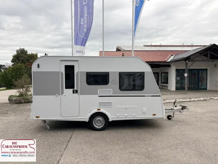 Fahrzeugbild Knaus Sport 400 LK 2027 Festbett 1400kg #4