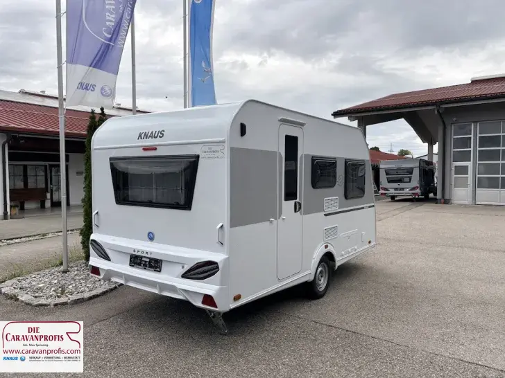 Fahrzeugbild Knaus Sport 400 LK 2027 Festbett 1400kg #5