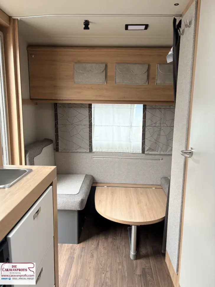 Fahrzeugbild Knaus Sport 400 LK 2027 Festbett 1400kg #16