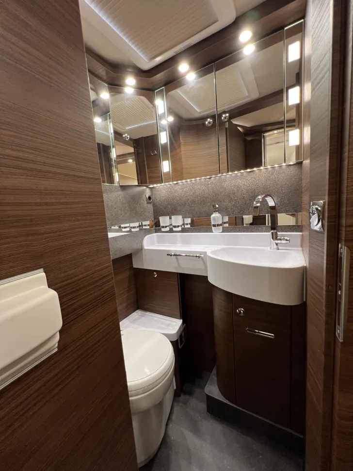 Fahrzeugbild chic c-line I 4.9 LE L Carthago Selection (354) #34