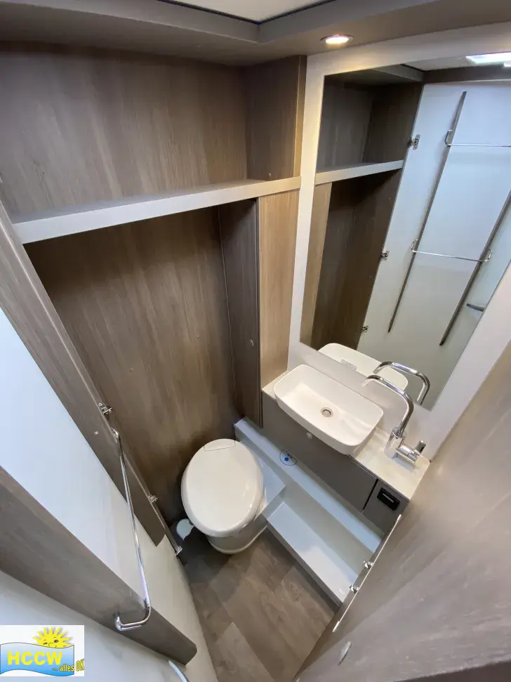 Toilette Carado I 447 Maxi Chassi 180 PS / Automatik