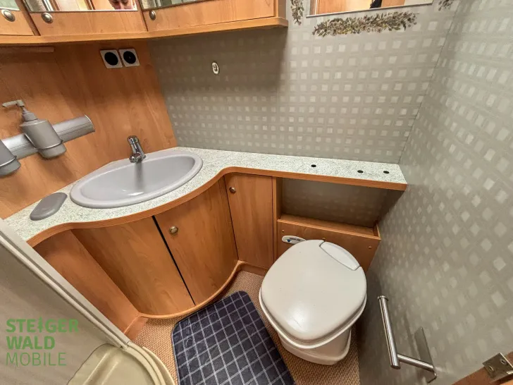Fahrzeugbild Bürstner I 680 ELEGANCE #23