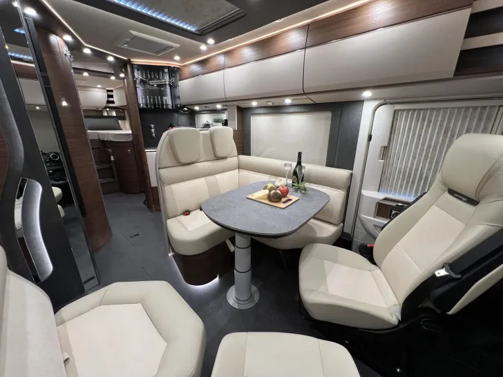 Fahrzeugbild chic c-line I 4.9 LE L Carthago Selection (349) #17