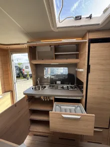 Fahrzeugbild Knaus Südwind 580 QS 60 YEARS 2.000 kg zGG #12