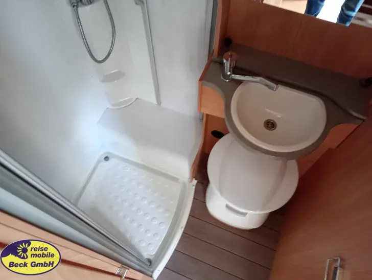 Fahrzeugbild Soma Camp A 700 HB Familien-Reisemobil(von Knaus) #10