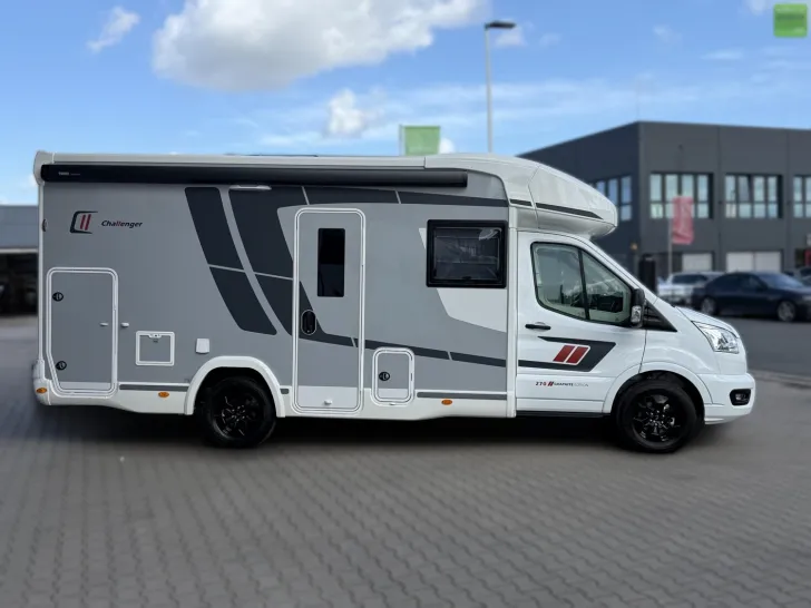Fahrzeugbild Challenger Teilintegriert Graphite Edition 270 Arctic Drive #3