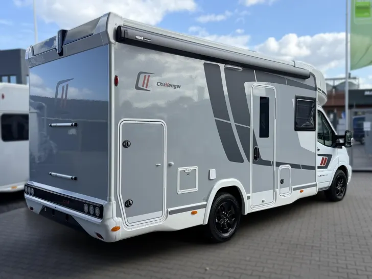 Fahrzeugbild Challenger Teilintegriert Graphite Edition 270 Arctic Drive #4