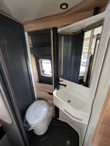 Fahrzeugbild Knaus BoxLife 600 MQ Platinum Selection Schwarz Metallic #18