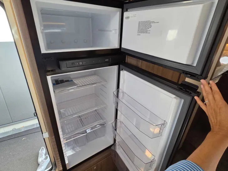 Fahrzeugbild Carado I 338 pro+ AT8G+Solar+Combi 6E+Optik Pak. #20