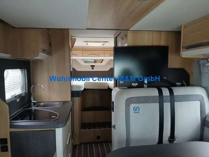Fahrzeugbild Knaus Sky Wave 650 MEG 60 Years TV Sat Anlage Navi 60 #8