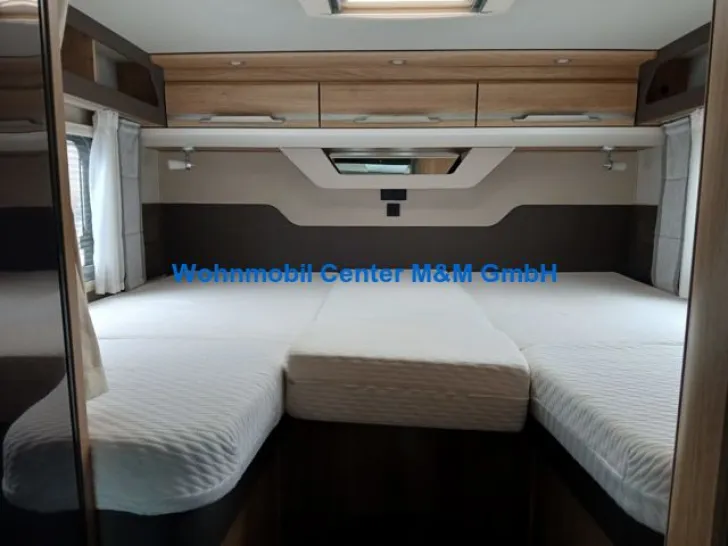 Fahrzeugbild Knaus Sky Wave 650 MEG 60 Years TV Sat Anlage Navi 60 #14