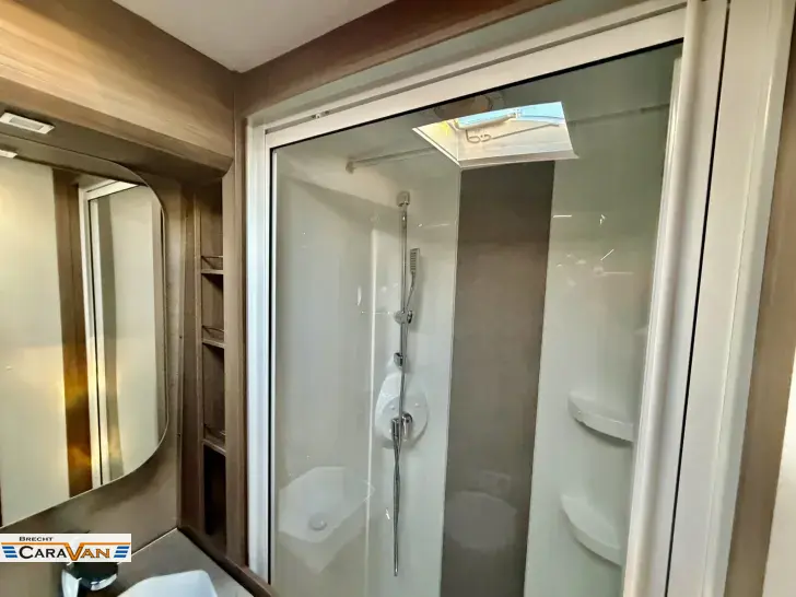 Fahrzeugbild Kabe Royal 740 CTDL E8 Roadshowschnäppchen #9