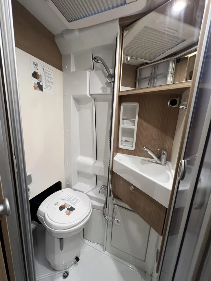 Fahrzeugbild Malibu Van charming 640 LE GT (551) #29
