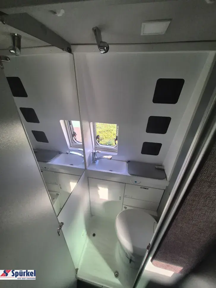 Fahrzeugbild Weinsberg CaraTour 540 MQ *140*DAB*schwarz metallic* #13