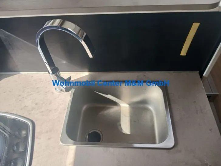 Fahrzeugbild Knaus Sky Ti 650 MF Luftfederung AHK Standklima #12