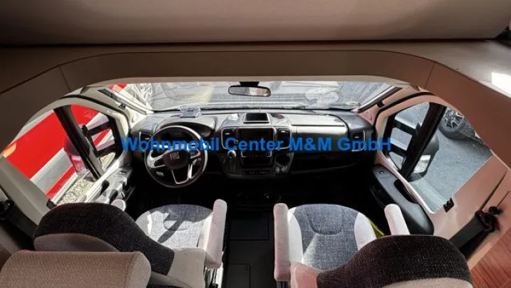 Fahrzeugbild Weinsberg CaraHome 650 DG 2025 Automatik Navi Lithium #4