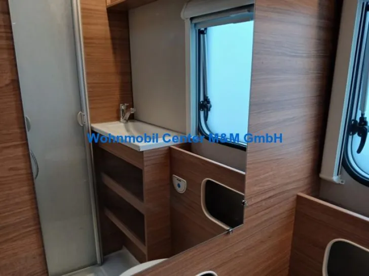 Fahrzeugbild Weinsberg CaraHome 650 DG 2025 TV LTE LiFePO4 #12